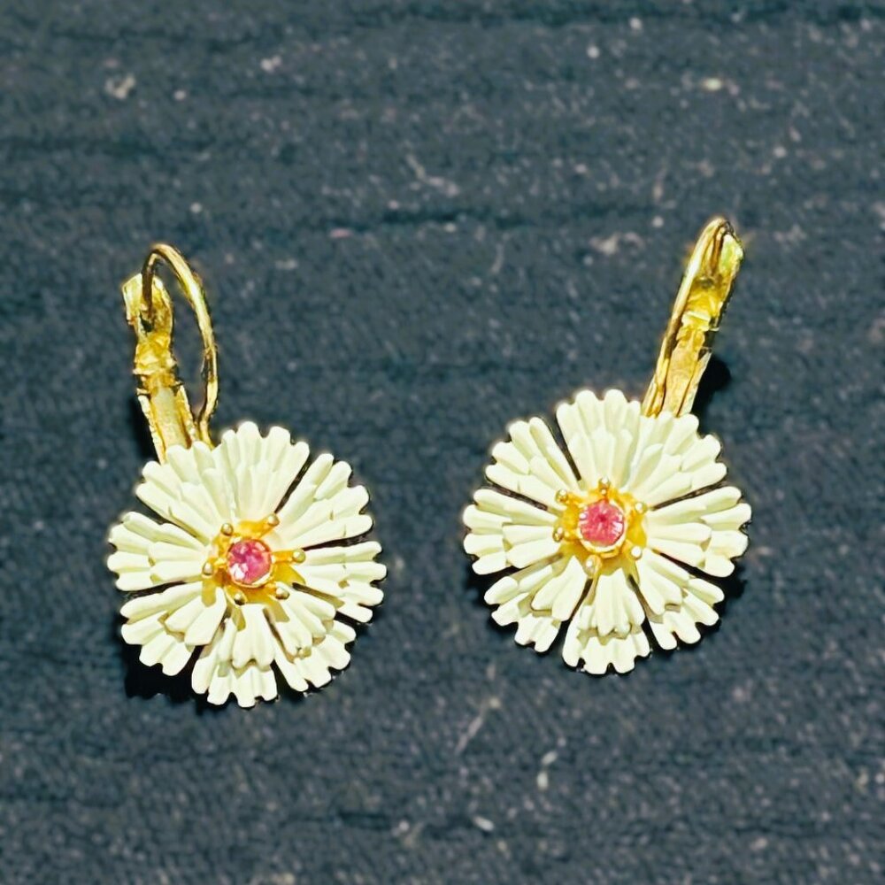 Joan Rivers Signed Flower Earrings ~ White Enamel ~ Pink Crystal ~ 1990's